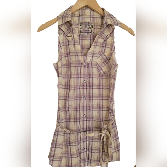 Guess Blouse size XS Sleeveless - Picture 1 of 3